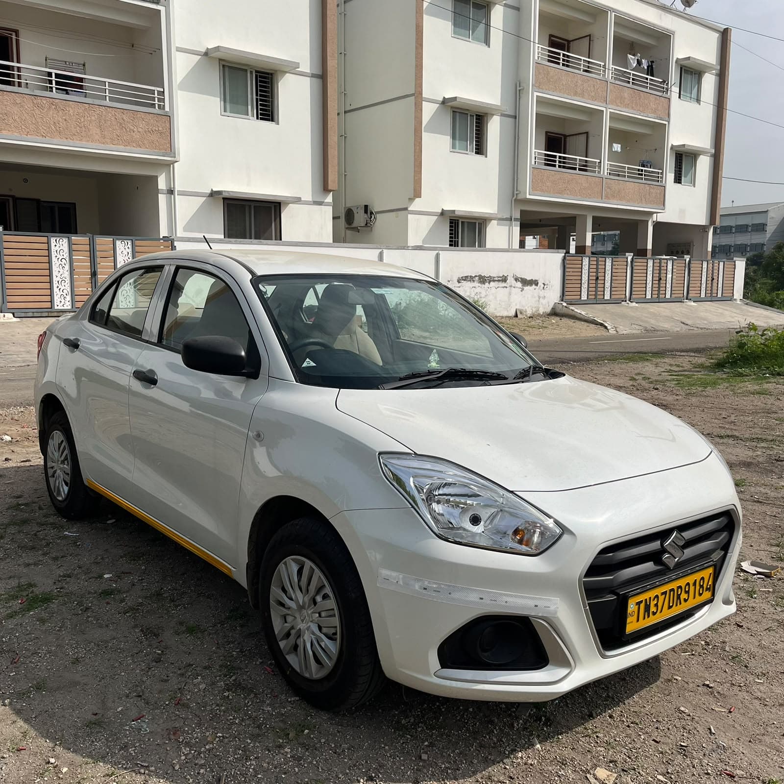 Sedan (Etios / Dzire)